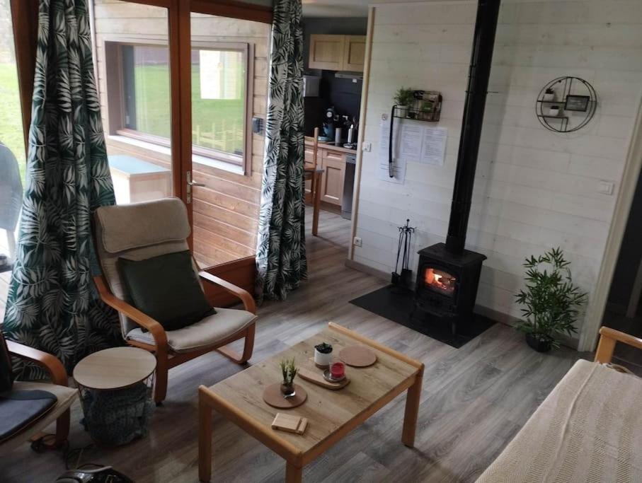 Gite N°4, En Pleine Nature, Frontalier Signy-le-Petit Luaran gambar